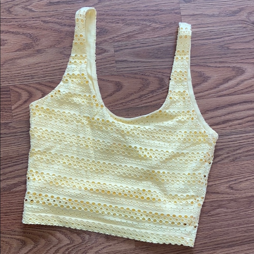 Crop top